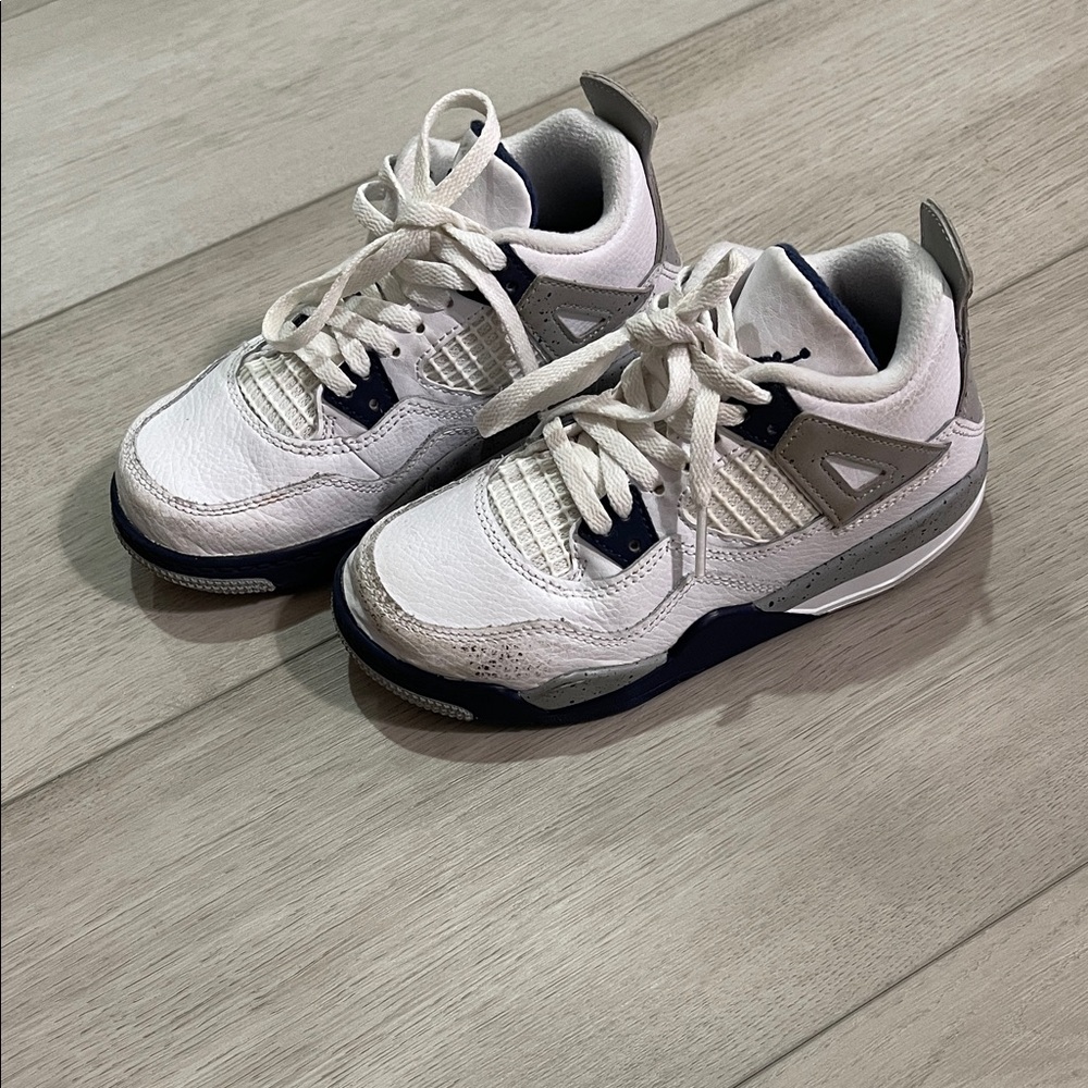 Jordan retro 4